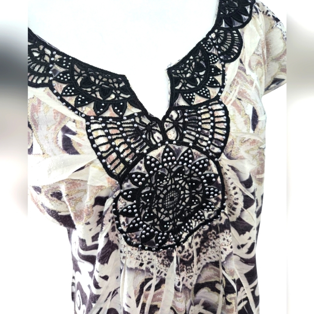 Apt.9 print embellished V-neck Women's short sleeve top size Large - Picture 2 of 5